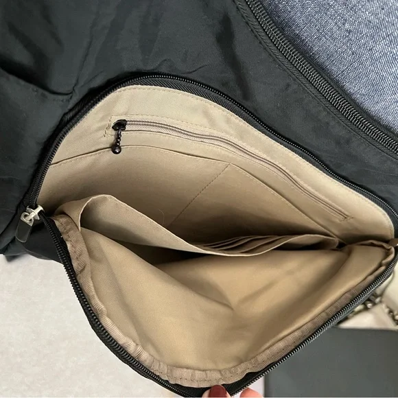 Baggallini Black Nylon Crossbody Bag - Picture 3 of 6